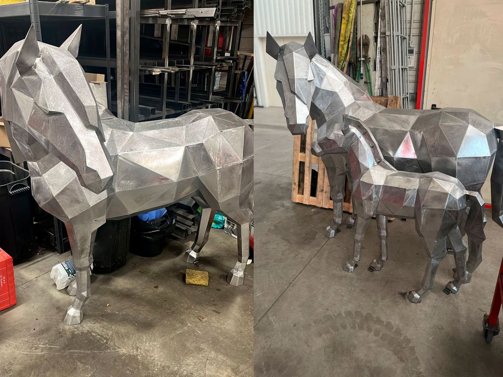 Sculptures of the pony, made in collaboration with Hilep2, France