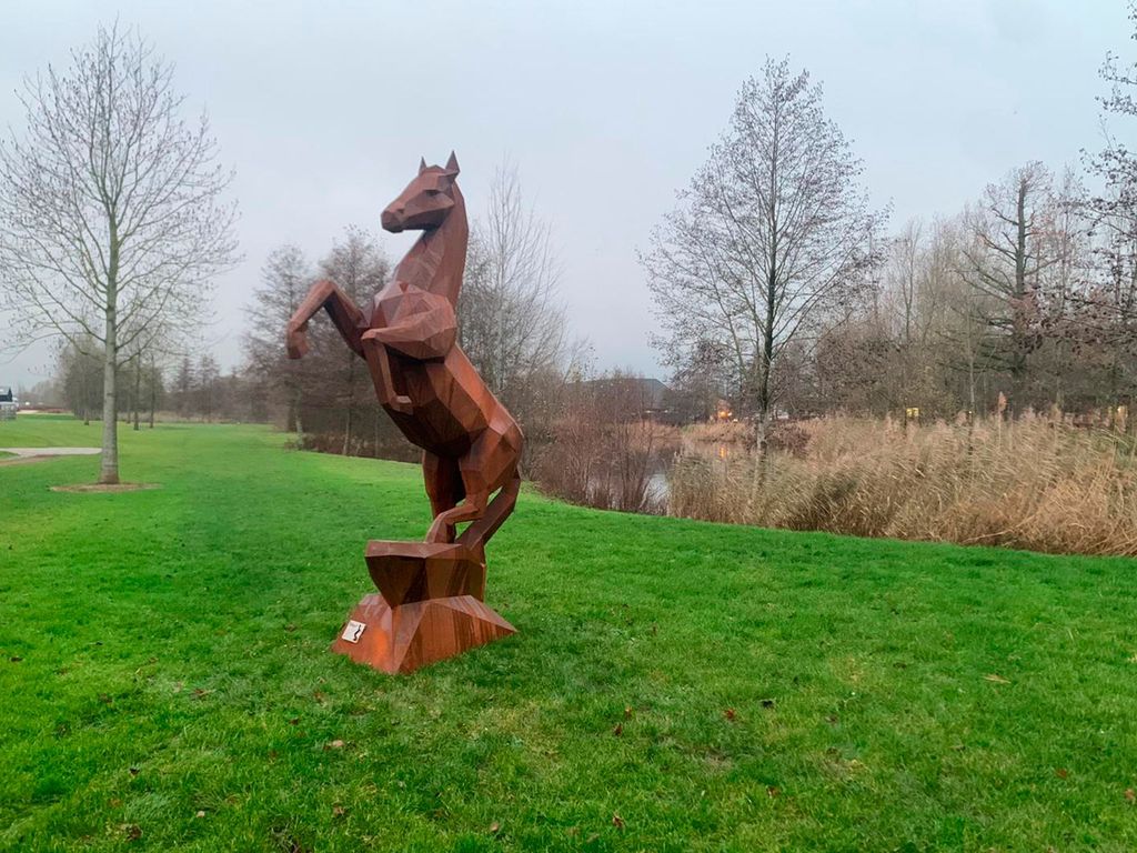 Sculpture of the horse, made in collaboration with Hilep2 for equestrian club, Belgium